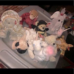 Lot of beanie babies
